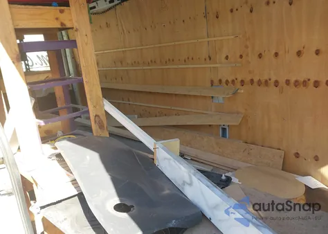 2018 Ford Transit-250 из США, поврежденный, VIN 1FTYR3XM9JKA01480